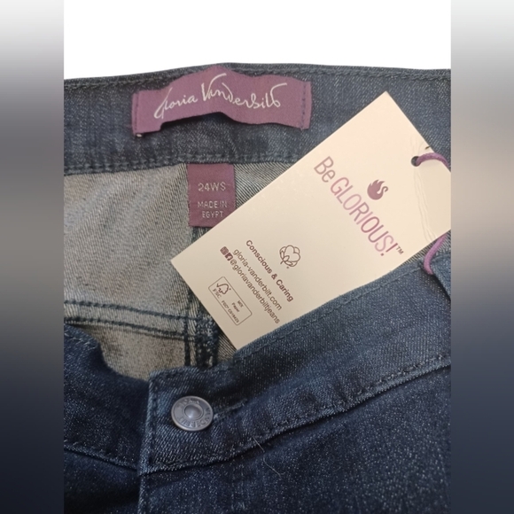 Gloria Vanderbilt Dark Wash Denim Jeans 24W Short Classic Rise NWT - Picture 5 of 7